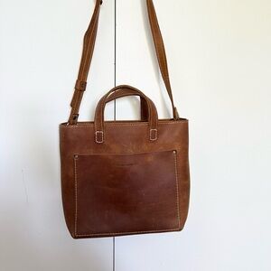 Portland Leather Medium Zipper Tote